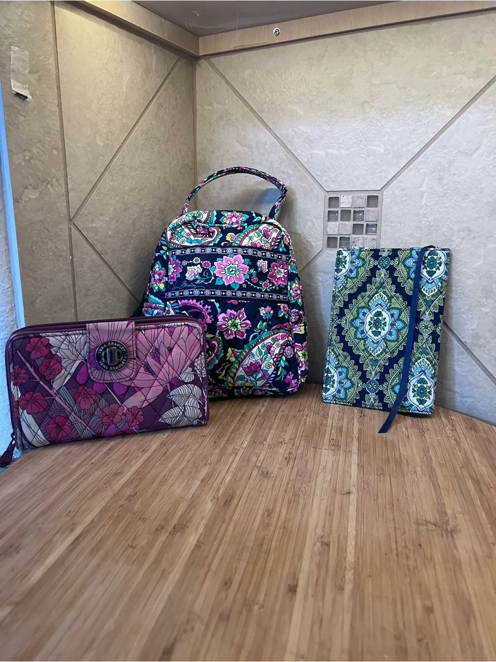 Vera Bradley Mini Quilted Lunch Bag Wallet, Billfold Multi Color all EUC